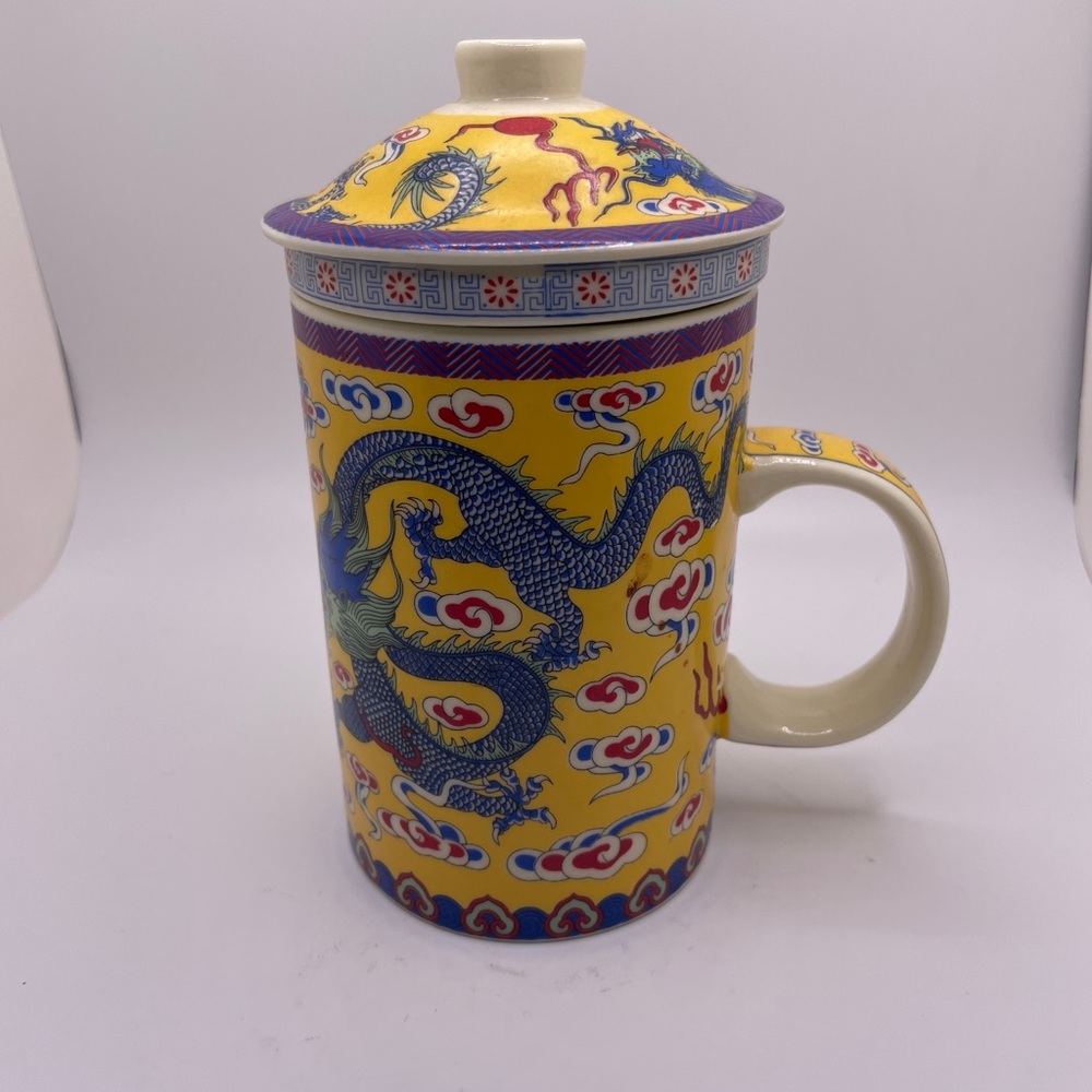 Yellow Fire Breathing Dragons Porcelain Teacup with Lid with infuser-EXCELLENT